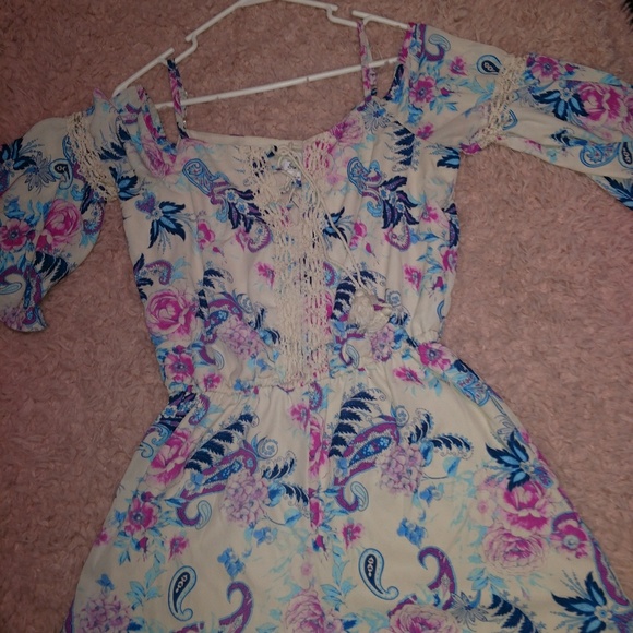 Cute boho romper! - Picture 4 of 5